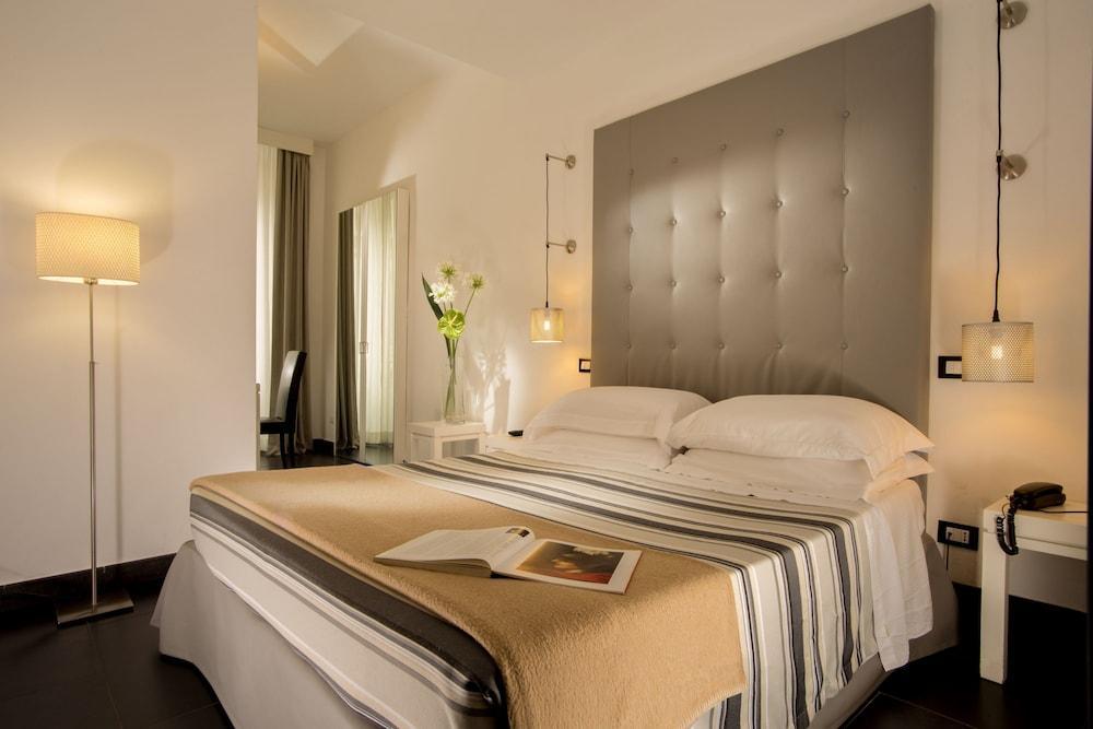 Stay Inn Rome Via Del Corso Exterior photo