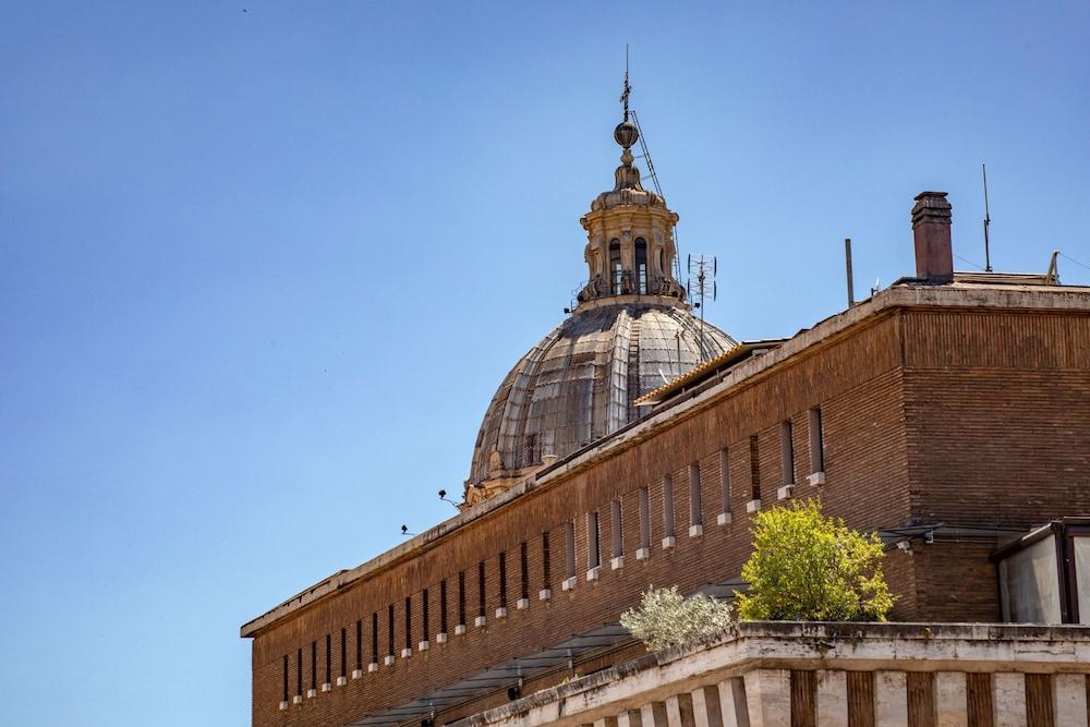 Stay Inn Rome Via Del Corso Exterior photo