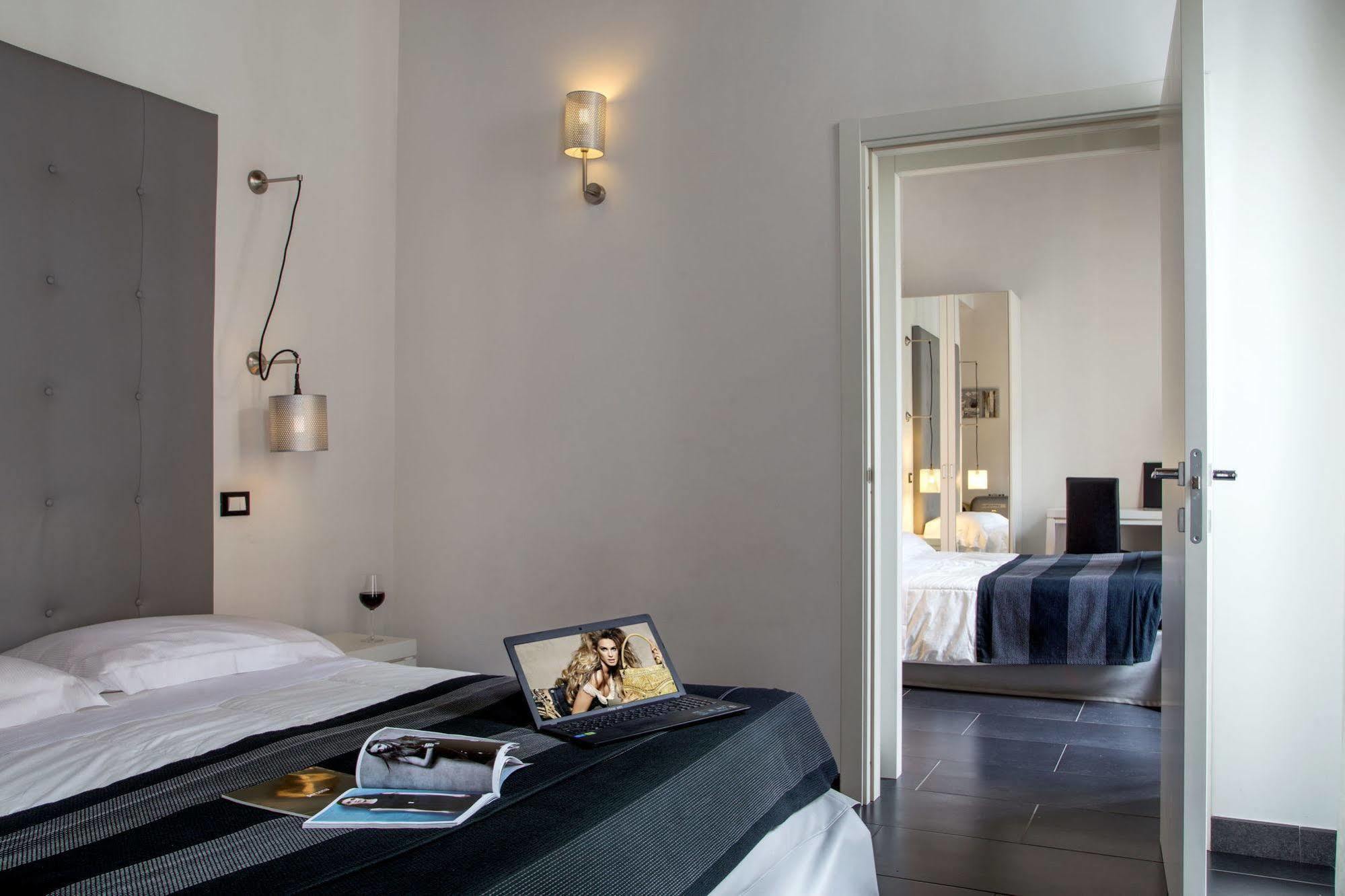 Stay Inn Rome Via Del Corso Exterior photo